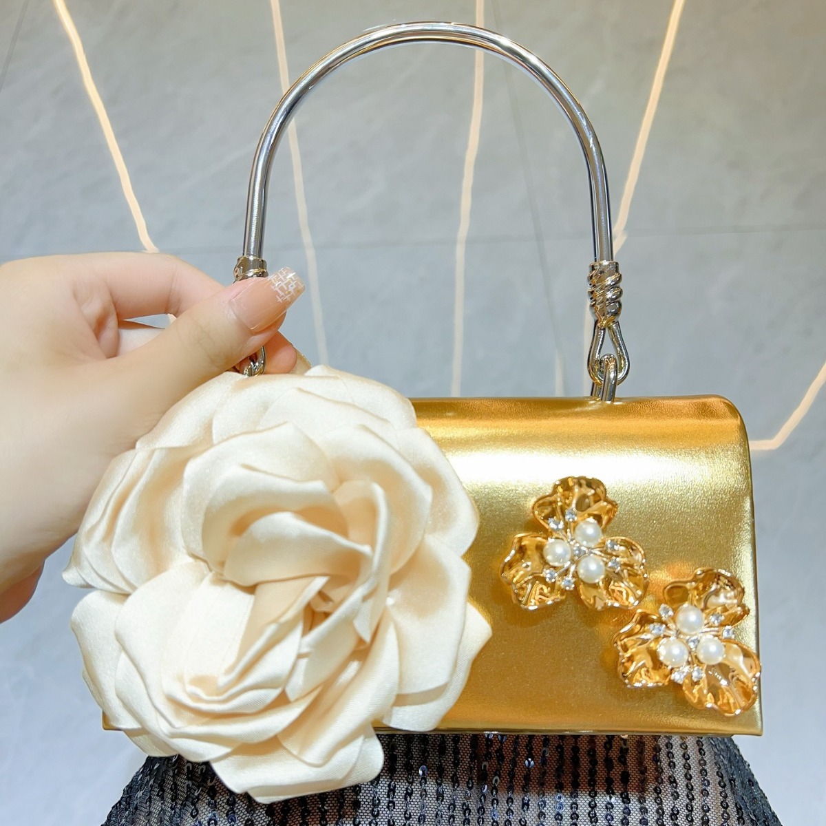Women Bags Gold - Luxe Gouden 3D Bloem Clutch Bag